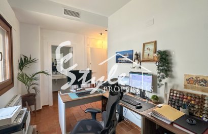 Resale - Villa - Campoamor