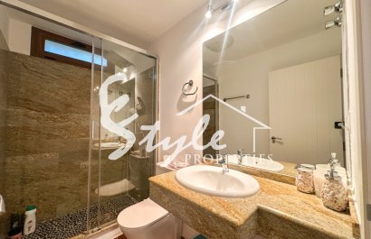 Resale - Villa - Campoamor