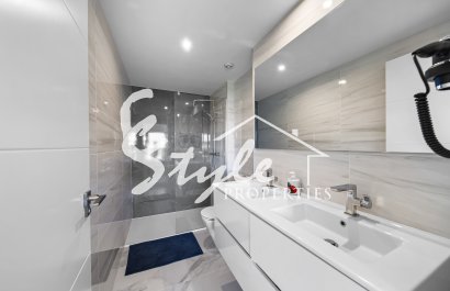 Resale - Apartamento - Torrevieja - Punta Prima