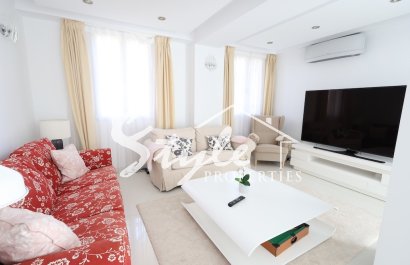 Resale - Villa - Cabo Roig