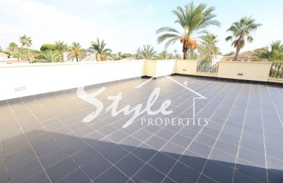 Resale - Villa - Cabo Roig