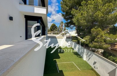 Resale - Villa - Villamartin, Orihuela Costa - Villamartin
