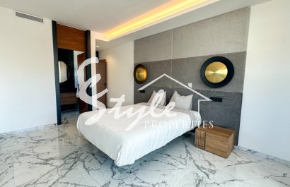 Resale - Villa - Villamartin, Orihuela Costa - Villamartin