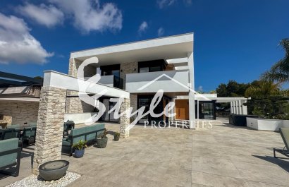 Resale - Villa - Villamartin, Orihuela Costa - Villamartin