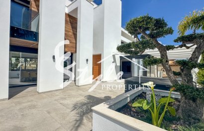 Resale - Villa - Villamartin, Orihuela Costa - Villamartin