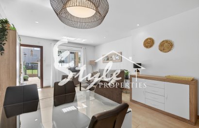 Resale - Apartamento - Torrevieja - Aguas Nuevas