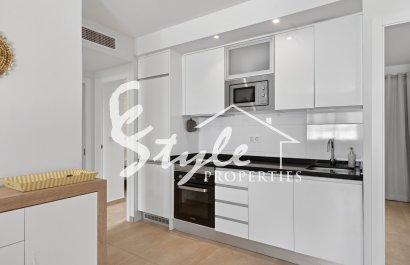 Resale - Apartamento - Torrevieja - Aguas Nuevas