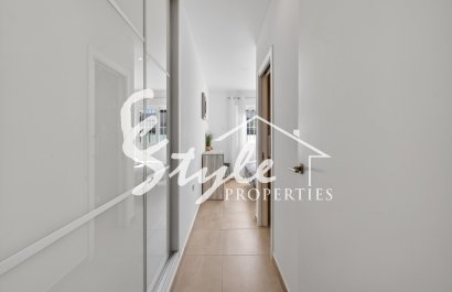 Resale - Apartamento - Torrevieja - Aguas Nuevas