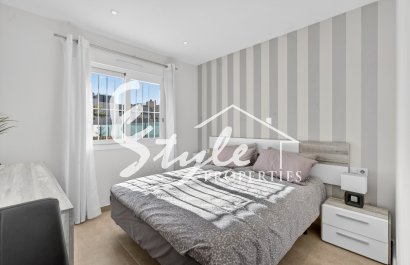 Resale - Apartamento - Torrevieja - Aguas Nuevas