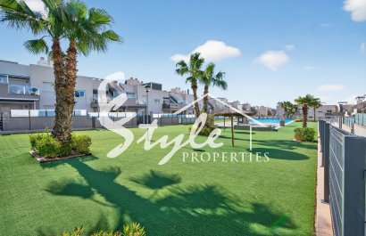 Resale - Apartamento - Torrevieja - Aguas Nuevas