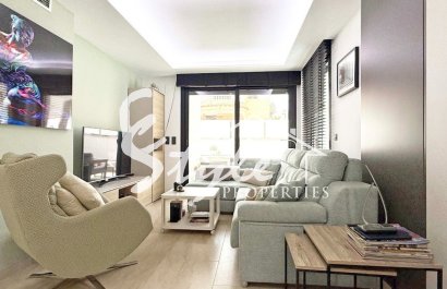 Resale - Villa - Orihuela-Costa - Villamartin