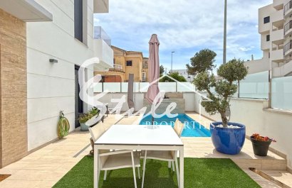 Resale - Villa - Orihuela-Costa - Villamartin
