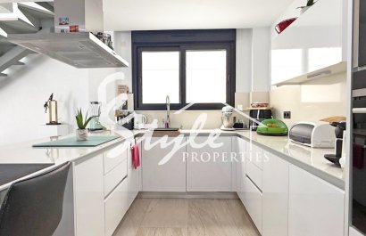 Resale - Villa - Orihuela-Costa - Villamartin