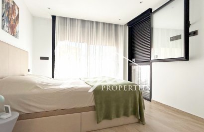 Resale - Villa - Orihuela-Costa - Villamartin