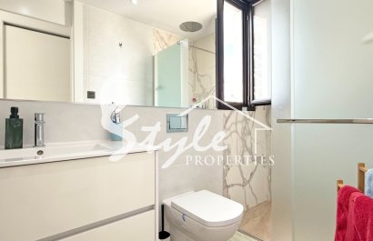 Resale - Villa - Orihuela-Costa - Villamartin