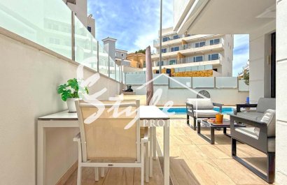 Resale - Villa - Orihuela-Costa - Villamartin