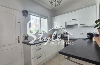 Resale - Apartamento - Villamartin, Orihuela Costa - Costa Blanca