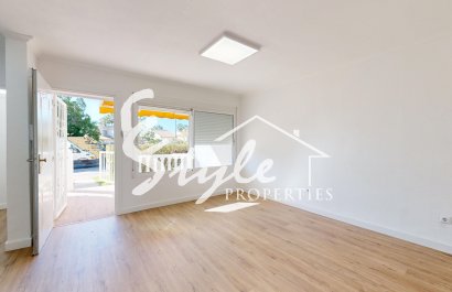 Resale - Apartamento - Orihuela-Costa - Villamartin