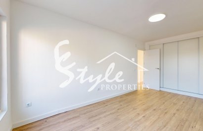 Resale - Apartamento - Orihuela-Costa - Villamartin