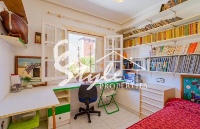 Resale - Apartamento - Punta Prima