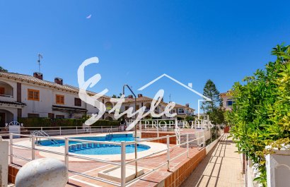 For sale sunny ground floor apartment in Las Barcas, Punta Prima, Costa Blanca. ID3422