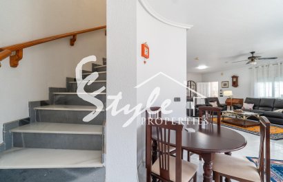 Resale - Villa - Orihuela-Costa - La Zenia