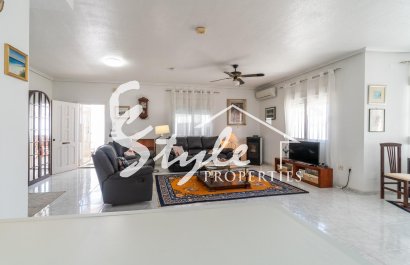 Resale - Villa - Orihuela-Costa - La Zenia