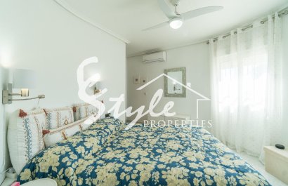 Resale - Villa - Orihuela-Costa - La Zenia