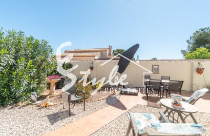 Resale - Villa - Orihuela-Costa - La Zenia