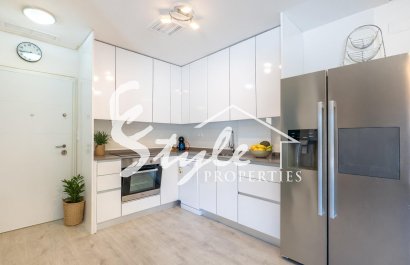 Resale - Apartamento - Orihuela-Costa - Los Dolses