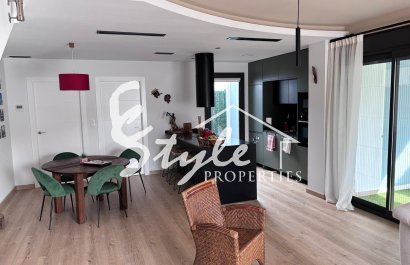 Resale - Semi - Detached Villa - LOS MONTESINOS - La Herada