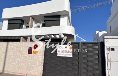 Resale - Semi - Detached Villa - LOS MONTESINOS - La Herada