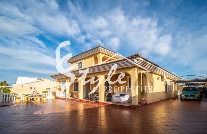 Resale - Villa - Torrevieja - Los Balcones