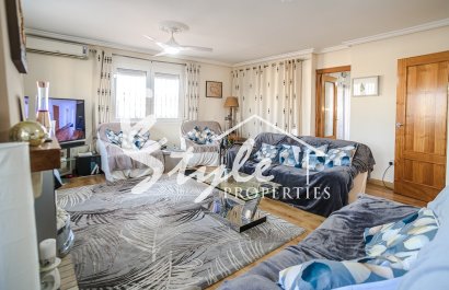 Resale - Villa - Torrevieja - Los Balcones