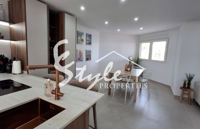 Resale - Apartamento - Torrevieja - Playa Acequion