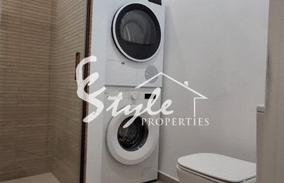 Resale - Apartamento - Torrevieja - Playa Acequion