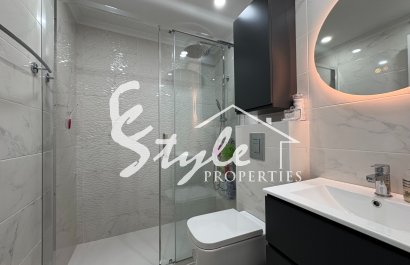 Resale - Apartamento - Torrevieja - Center