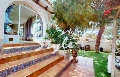 Resale - Villa - Villamartin, Orihuela Costa - Las Filipinas