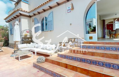 Resale - Villa - Villamartin, Orihuela Costa - Las Filipinas