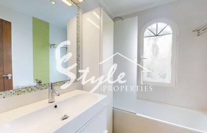 Resale - Villa - Villamartin, Orihuela Costa - Las Filipinas