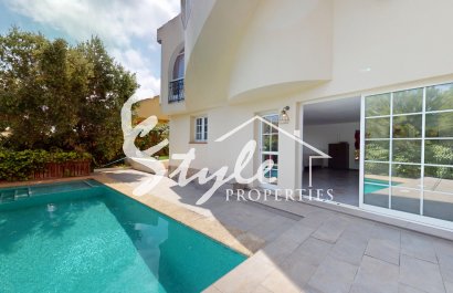 Resale - Villa - Villamartin, Orihuela Costa - Las Filipinas