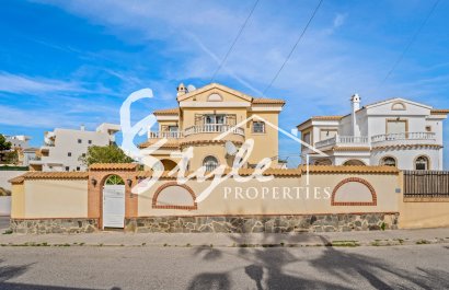 Resale - Villa - Villamartin, Orihuela Costa - Las Filipinas