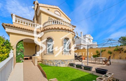 Resale - Villa - Villamartin, Orihuela Costa - Las Filipinas