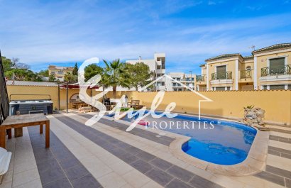 Resale - Villa - Villamartin, Orihuela Costa - Las Filipinas