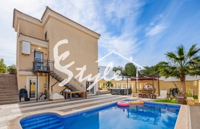 Resale - Villa - Villamartin, Orihuela Costa - Las Filipinas