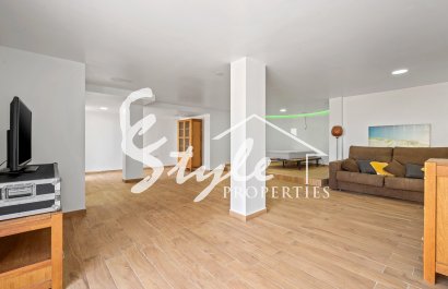 Resale - Villa - Villamartin, Orihuela Costa - Las Filipinas