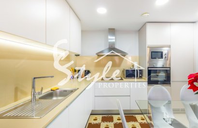 Resale - Apartamento - Torrevieja - Estacion de autobuses