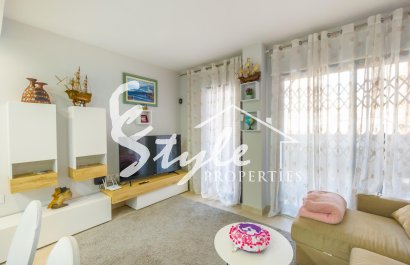 Resale - Apartamento - Torrevieja - Estacion de autobuses