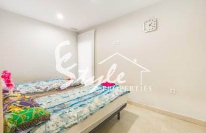 Resale - Apartamento - Torrevieja - Estacion de autobuses