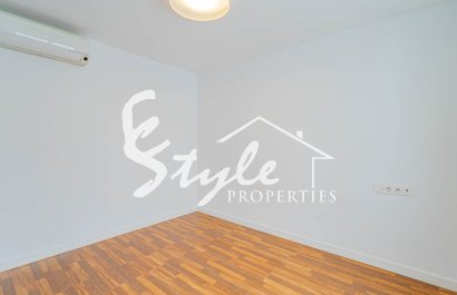 Resale - Apartamento - Torrevieja